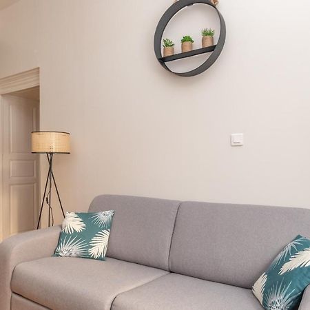 Appartement Cosy Au Centre Ville Avec Garage Chalon-sur-Saone Exterior photo